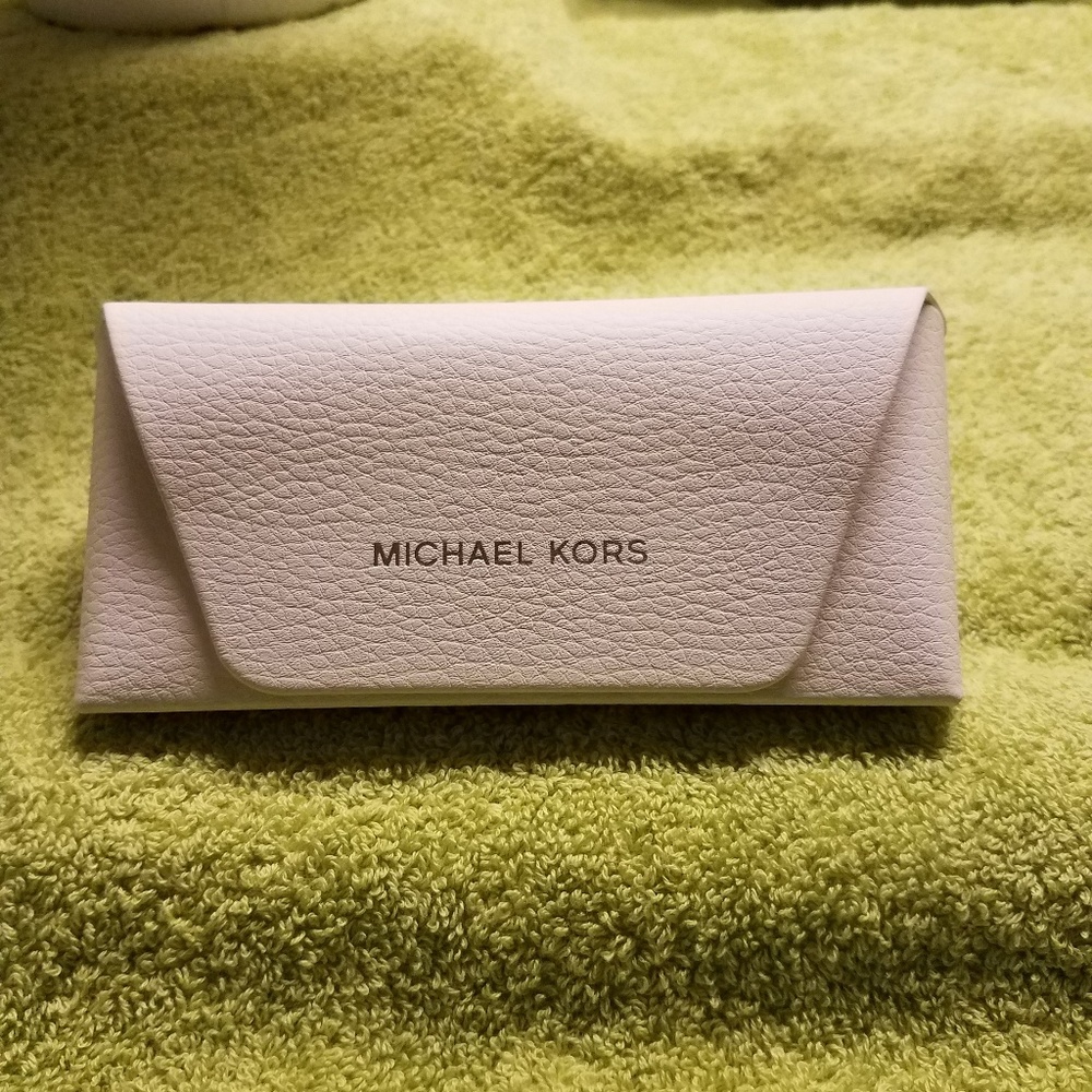 New Women's Michael KORS eyewear shades - Picture 5 of 6